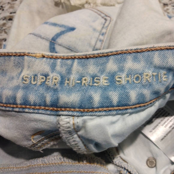 American Eagle Ne(x)t Level Stretch Super Hi Rise Shortie - Picture 4 of 5